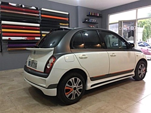 nissan micra araç kaplama cam filmi şerit kaplama turuncu gri siyah (6)