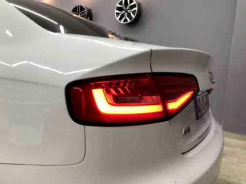 audi a4 stop çerçevesi