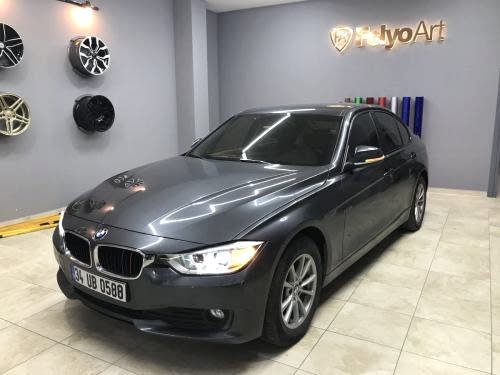 bmw f30 320 cam kenarı çıtaları siyah kaplama araç kaplama (2)