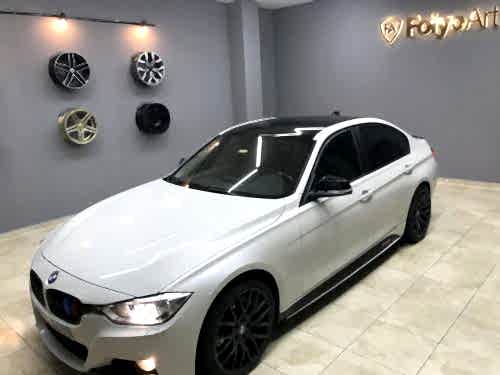 bmw f30 m3 m4 parlak siyah tavan kaplama folyo araç kaplama (1)