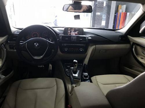 bmw iç konsol parçaları folyo kaplama carbon siyah kırmızı (5)