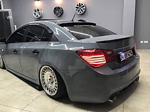 cruze spoiler arka rüzgarlık kaplama parlak siyah araç kaplama