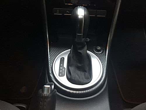 new beetle iç konsol carbon kaplama