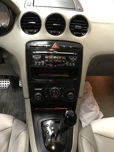 peugeot 308 araç içi trim çıtaları kaplama parlak siyah (1)