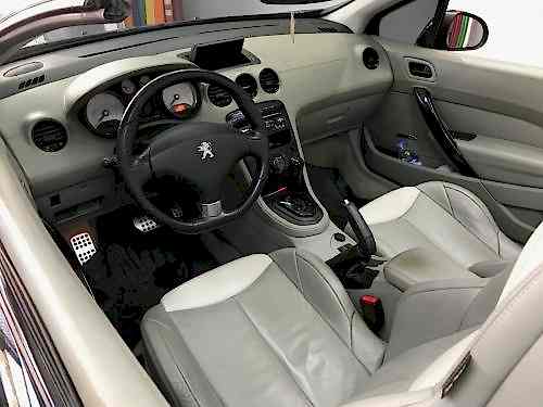 peugeot 308 araç içi trim çıtaları kaplama parlak siyah (2)