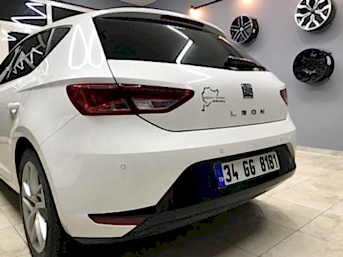 seat leon fr arka tampon difüzör parlak siyah araç kaplama (3)