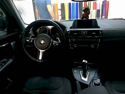 bmw f30 f10 f20 320 116 520 118 araç içi trim kaplama karbon carbon parlak siyah kırmızı araç kaplama folyo kaplama (21)